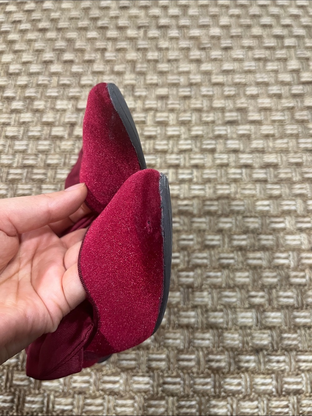Cat & Jack Girls Wine Velvet Bow Slip-On Dress Shoes - Picture 4 of 10